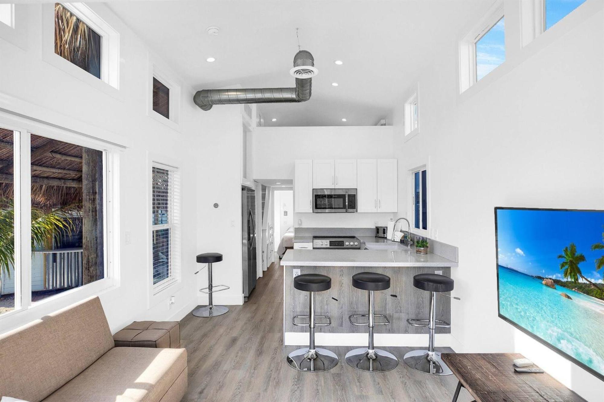 Tiny Home On Waterfront, Bay Views, Deck, Pool Jewfish Quarto foto
