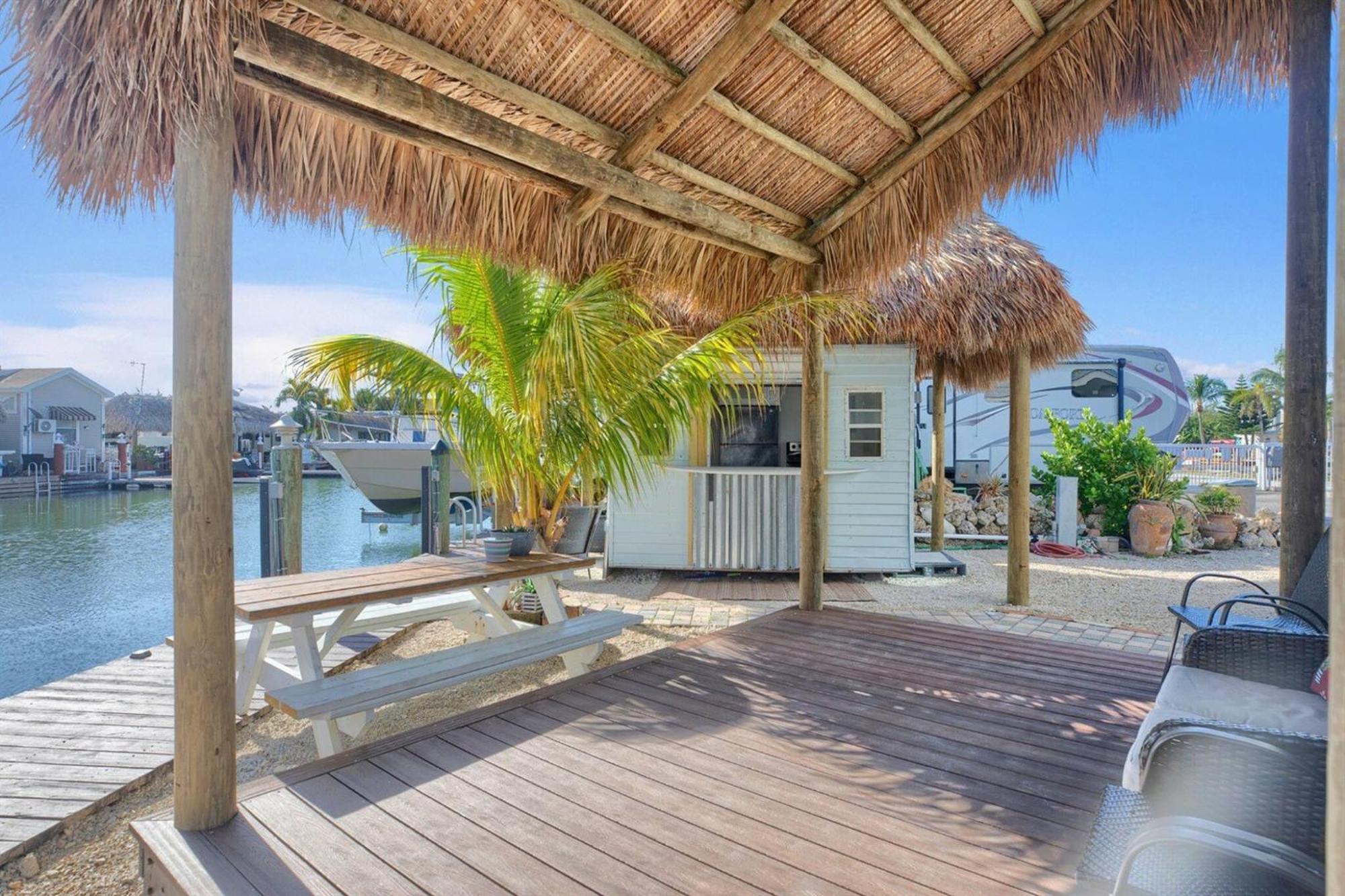 Tiny Home On Waterfront, Bay Views, Deck, Pool Jewfish Quarto foto