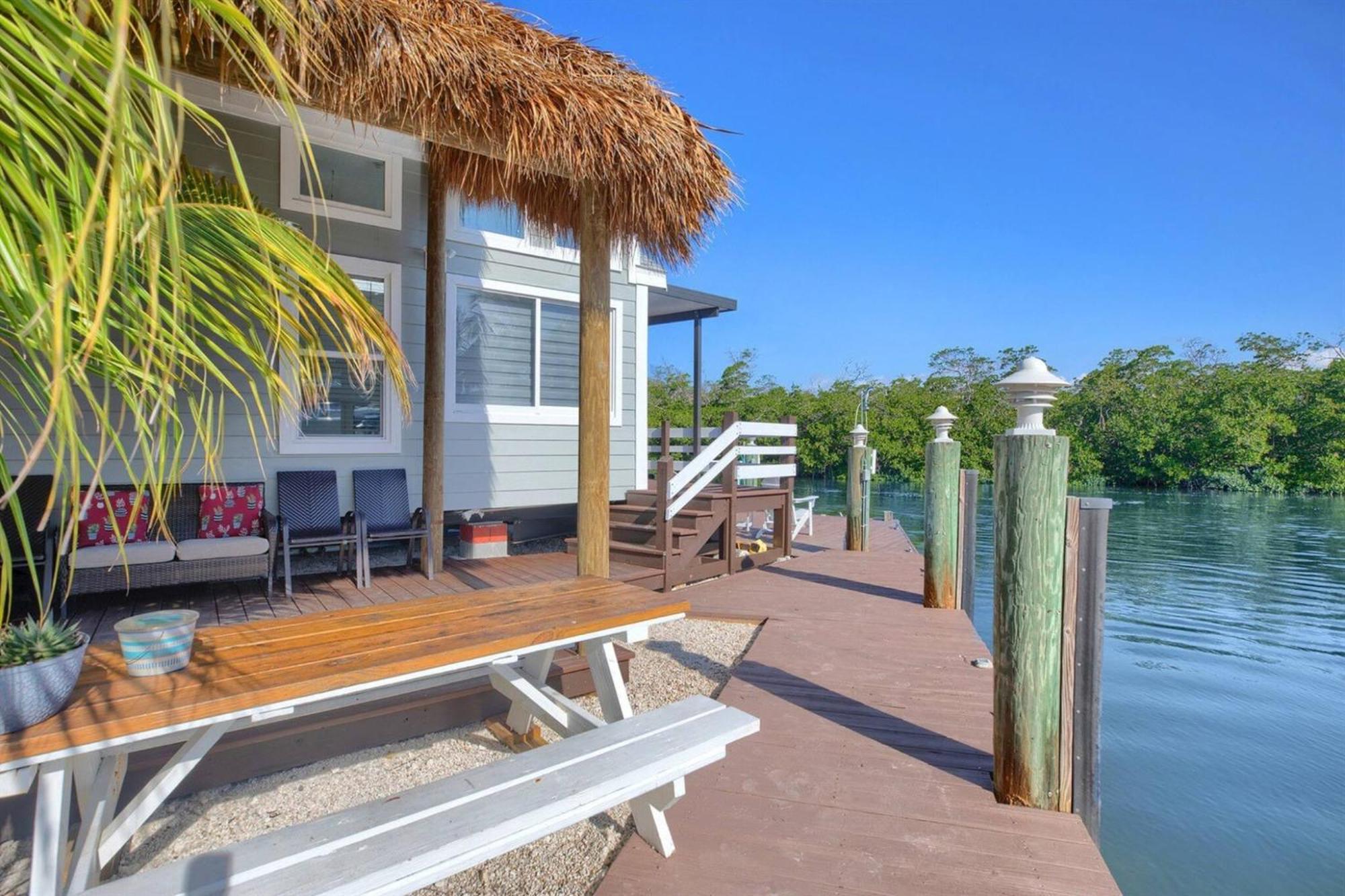 Tiny Home On Waterfront, Bay Views, Deck, Pool Jewfish Quarto foto